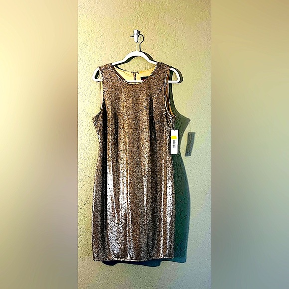 Vince Camuto Dresses & Skirts - Vince Camuto SEQUIN SHIFT SHIMMER GOLD DRESS SIZE 14 NWT